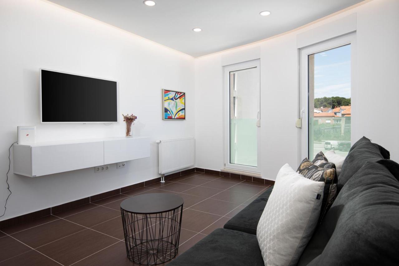Monte Paradiso Sun Apartment プーラ エクステリア 写真